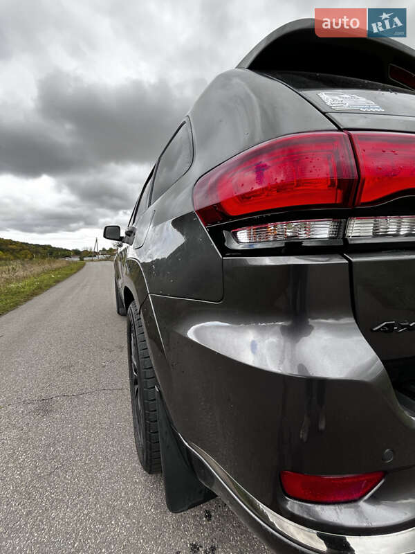 Внедорожник / Кроссовер Jeep Grand Cherokee 2016 в Березане