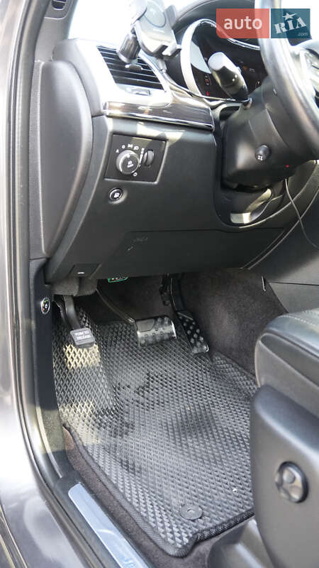 Внедорожник / Кроссовер Jeep Grand Cherokee 2016 в Березане