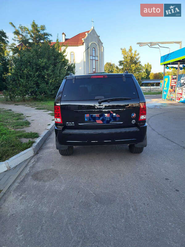 Внедорожник / Кроссовер Jeep Grand Cherokee 2006 в Кременчуге