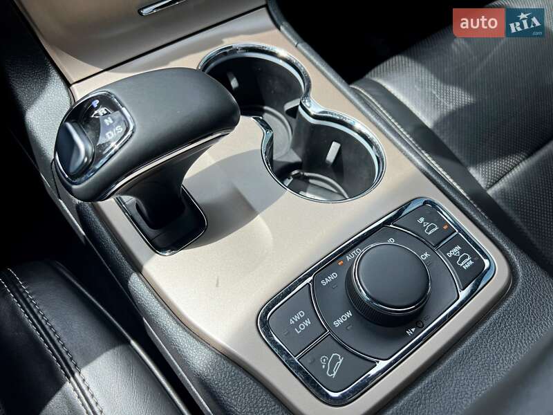 Внедорожник / Кроссовер Jeep Grand Cherokee 2014 в Чернигове фото 25 Внедорожник / Кроссовер Jeep Grand Cherokee 2014 в Чернигове