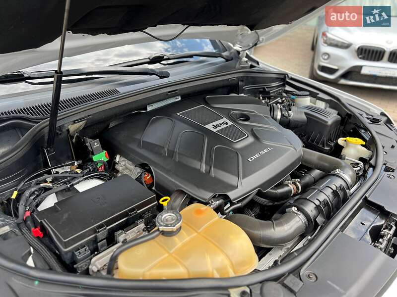 Внедорожник / Кроссовер Jeep Grand Cherokee 2014 в Чернигове фото 36 Внедорожник / Кроссовер Jeep Grand Cherokee 2014 в Чернигове