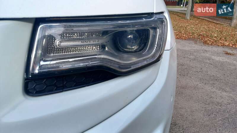 Внедорожник / Кроссовер Jeep Grand Cherokee 2015 в Полтаве