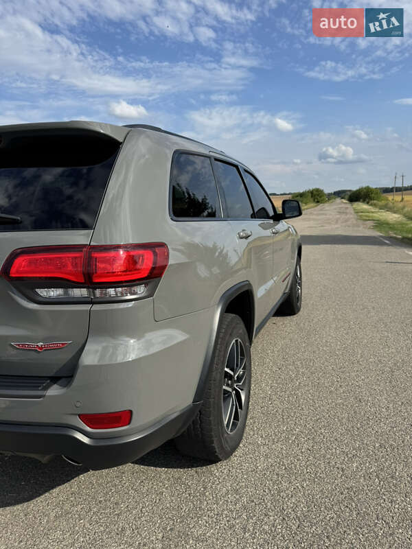 Внедорожник / Кроссовер Jeep Grand Cherokee 2020 в Киеве