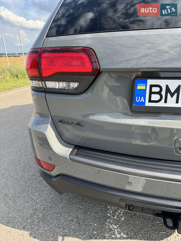 Внедорожник / Кроссовер Jeep Grand Cherokee 2020 в Киеве