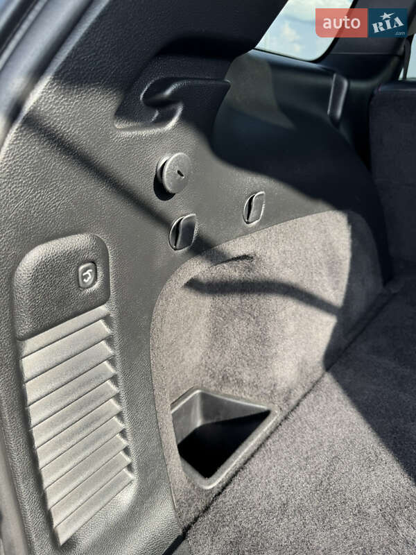 Внедорожник / Кроссовер Jeep Grand Cherokee 2020 в Киеве