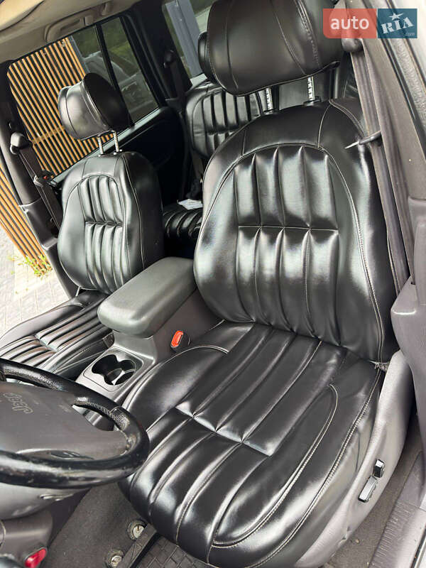 Внедорожник / Кроссовер Jeep Grand Cherokee 2000 в Косове