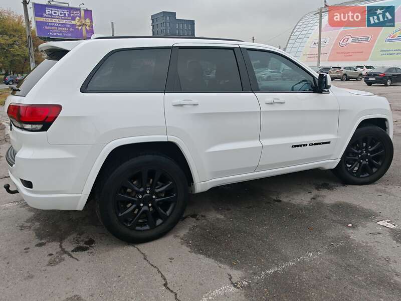 Внедорожник / Кроссовер Jeep Grand Cherokee 2018 в Харькове