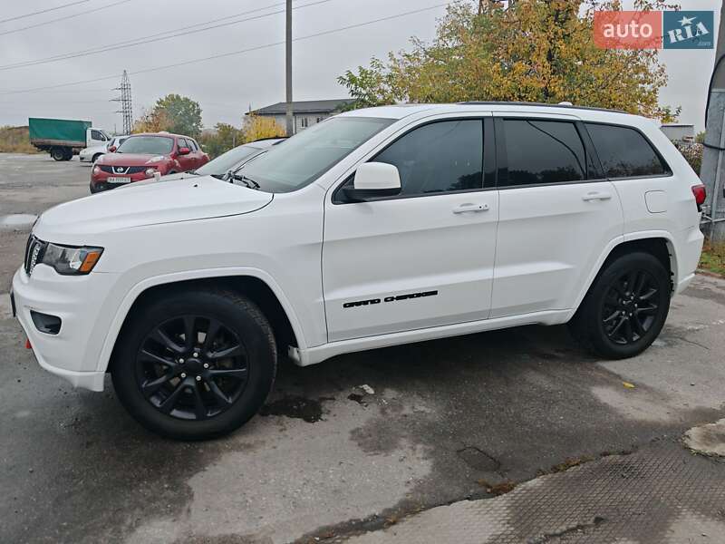 Внедорожник / Кроссовер Jeep Grand Cherokee 2018 в Харькове