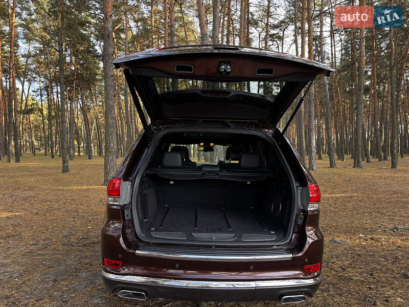 Внедорожник / Кроссовер Jeep Grand Cherokee 2014 в Сумах