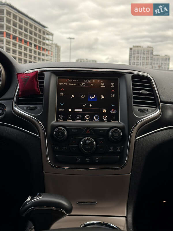 Позашляховик / Кросовер Jeep Grand Cherokee 2015 в Києві фото 12 Позашляховик / Кросовер Jeep Grand Cherokee 2015 в Києві