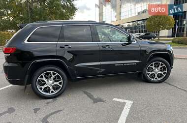 Внедорожник / Кроссовер Jeep Grand Cherokee 2021 в 