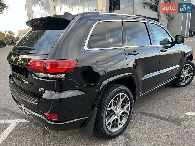 Внедорожник / Кроссовер Jeep Grand Cherokee 2021 в Киеве фото 9 Внедорожник / Кроссовер Jeep Grand Cherokee 2021 в Киеве