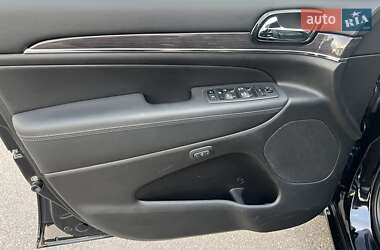 Внедорожник / Кроссовер Jeep Grand Cherokee 2021 в 