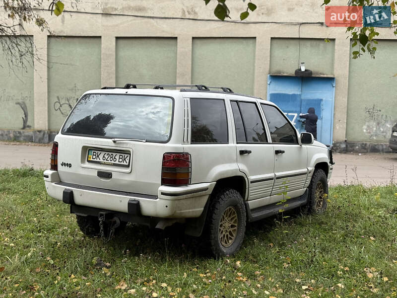 Позашляховик / Кросовер Jeep Grand Cherokee 1995 в Рівному