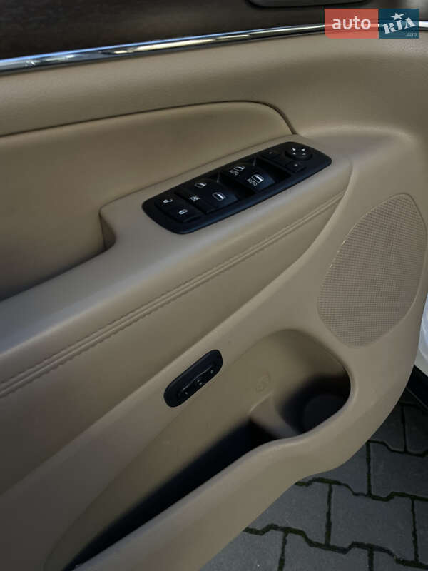 Внедорожник / Кроссовер Jeep Grand Cherokee 2015 в Одессе