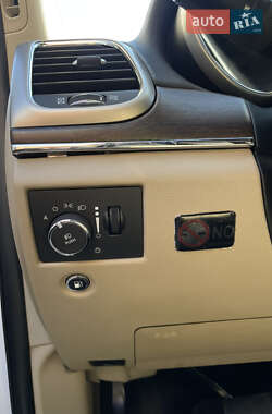 Внедорожник / Кроссовер Jeep Grand Cherokee 2015 в 