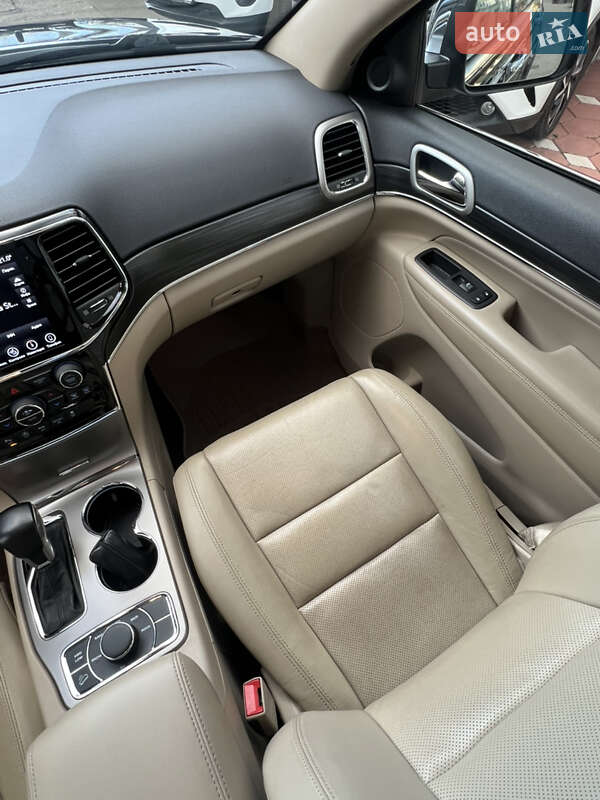 Внедорожник / Кроссовер Jeep Grand Cherokee 2021 в Одессе