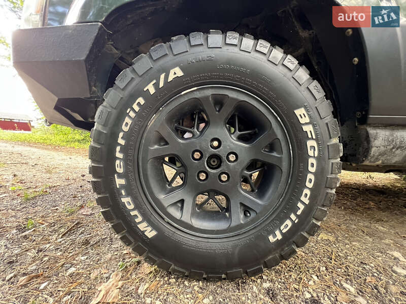 Внедорожник / Кроссовер Jeep Grand Cherokee 1996 в Кременце