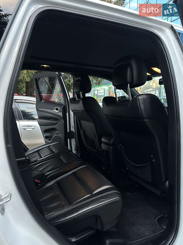 Внедорожник / Кроссовер Jeep Grand Cherokee 2014 в Ровно фото 13 Внедорожник / Кроссовер Jeep Grand Cherokee 2014 в Ровно
