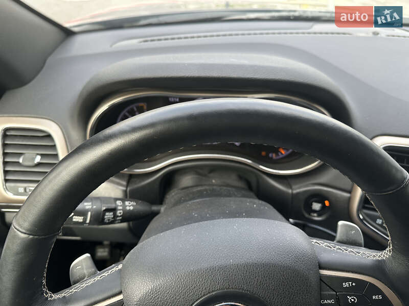 Внедорожник / Кроссовер Jeep Grand Cherokee 2016 в Львове фото 22 Внедорожник / Кроссовер Jeep Grand Cherokee 2016 в Львове