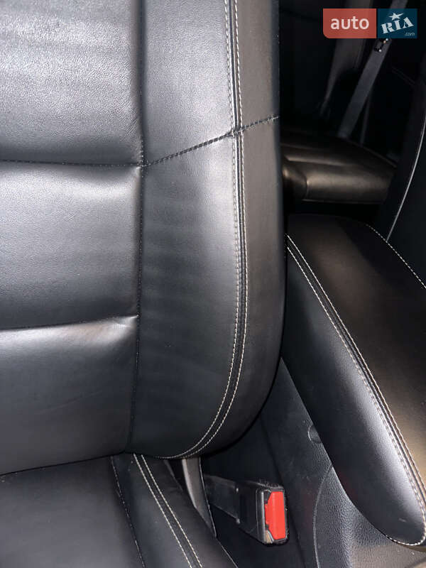 Внедорожник / Кроссовер Jeep Grand Cherokee 2016 в Львове фото 31 Внедорожник / Кроссовер Jeep Grand Cherokee 2016 в Львове