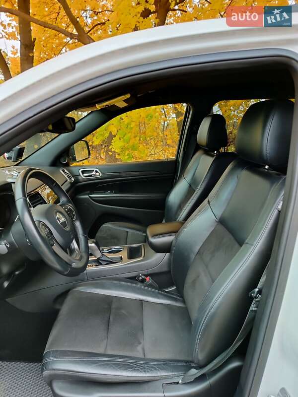 Внедорожник / Кроссовер Jeep Grand Cherokee 2019 в Виннице