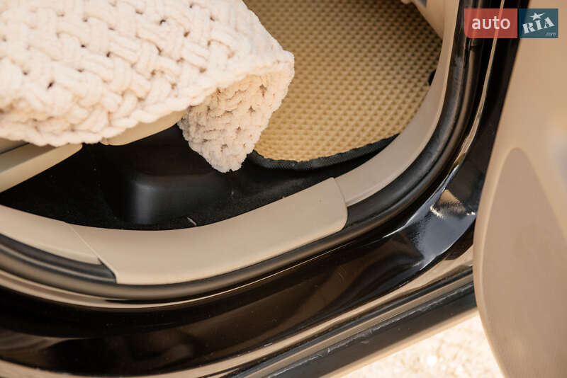 Внедорожник / Кроссовер Jeep Grand Cherokee 2013 в Тячеве фото 41 Внедорожник / Кроссовер Jeep Grand Cherokee 2013 в Тячеве