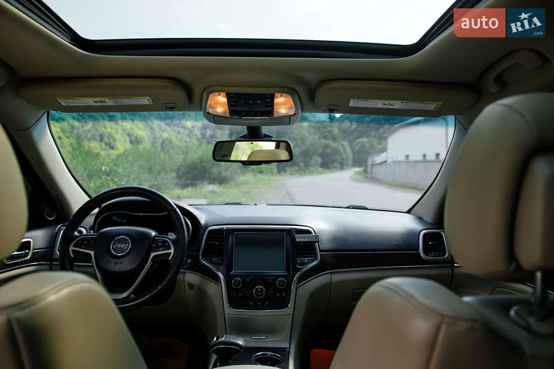 Внедорожник / Кроссовер Jeep Grand Cherokee 2013 в Тячеве фото 66 Внедорожник / Кроссовер Jeep Grand Cherokee 2013 в Тячеве