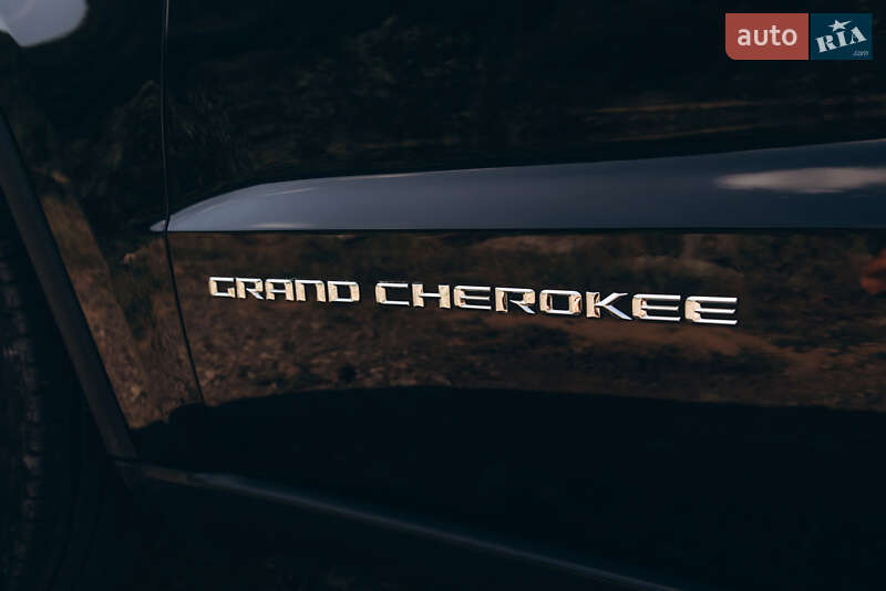 Внедорожник / Кроссовер Jeep Grand Cherokee 2013 в Тячеве фото 91 Внедорожник / Кроссовер Jeep Grand Cherokee 2013 в Тячеве