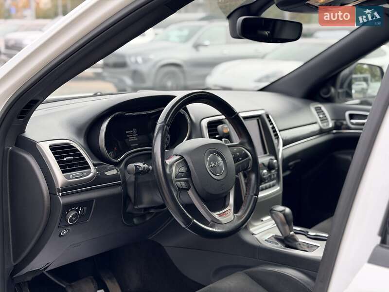 Внедорожник / Кроссовер Jeep Grand Cherokee 2018 в Киеве фото 13 Внедорожник / Кроссовер Jeep Grand Cherokee 2018 в Киеве