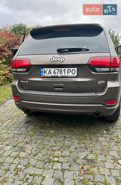 Внедорожник / Кроссовер Jeep Grand Cherokee 2021 в 