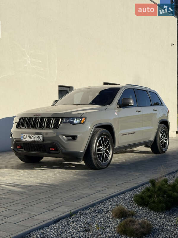 Позашляховик / Кросовер Jeep Grand Cherokee 2020 в Луцьку