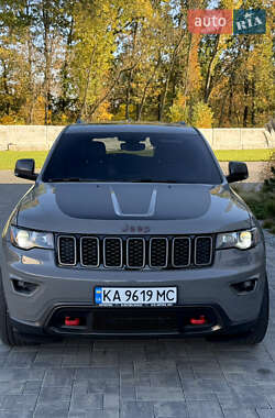 Позашляховик / Кросовер Jeep Grand Cherokee 2020 в  фото 3 Позашляховик / Кросовер Jeep Grand Cherokee 2020 в