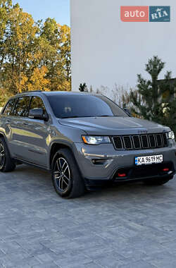 Позашляховик / Кросовер Jeep Grand Cherokee 2020 в  фото 24 Позашляховик / Кросовер Jeep Grand Cherokee 2020 в