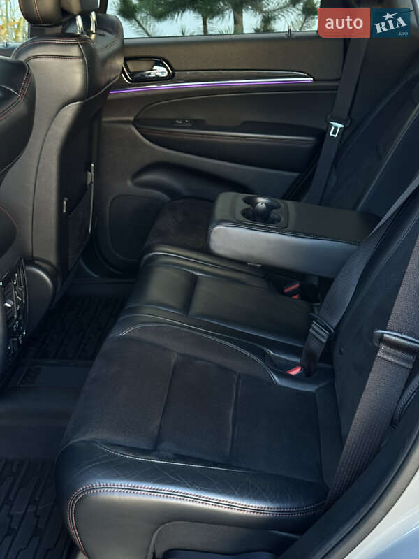 Позашляховик / Кросовер Jeep Grand Cherokee 2020 в Луцьку