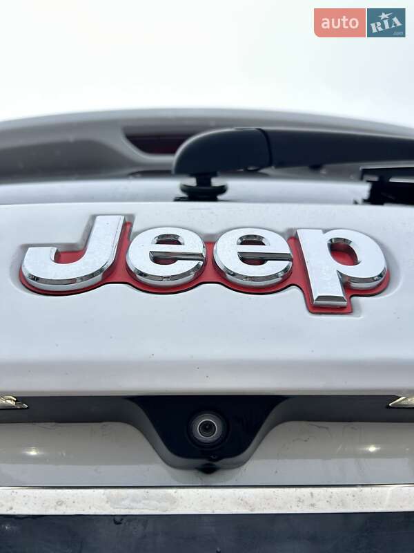 Позашляховик / Кросовер Jeep Grand Cherokee 2015 в Сумах фото 11 Позашляховик / Кросовер Jeep Grand Cherokee 2015 в Сумах