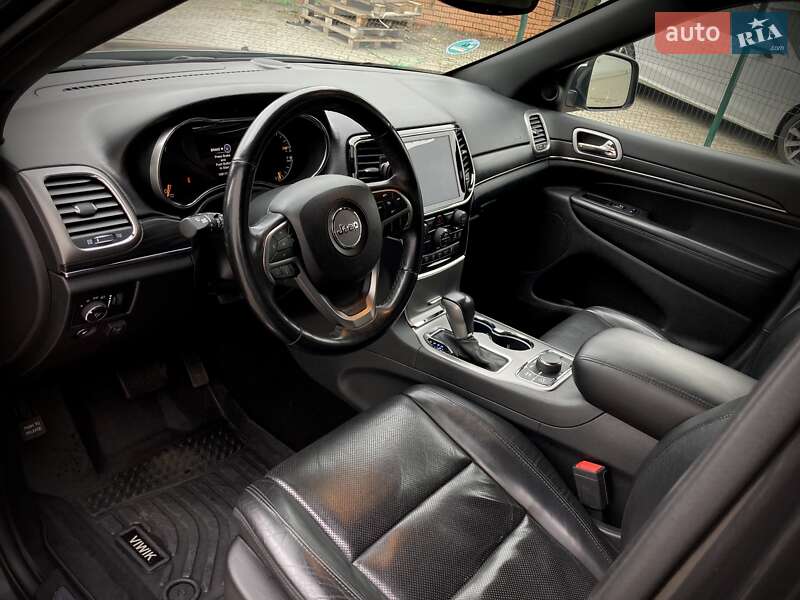 Внедорожник / Кроссовер Jeep Grand Cherokee 2019 в Киеве фото 9 Внедорожник / Кроссовер Jeep Grand Cherokee 2019 в Киеве