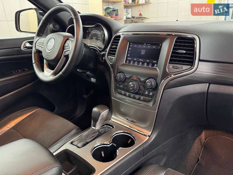 Внедорожник / Кроссовер Jeep Grand Cherokee 2021 в Киеве фото 25 Внедорожник / Кроссовер Jeep Grand Cherokee 2021 в Киеве