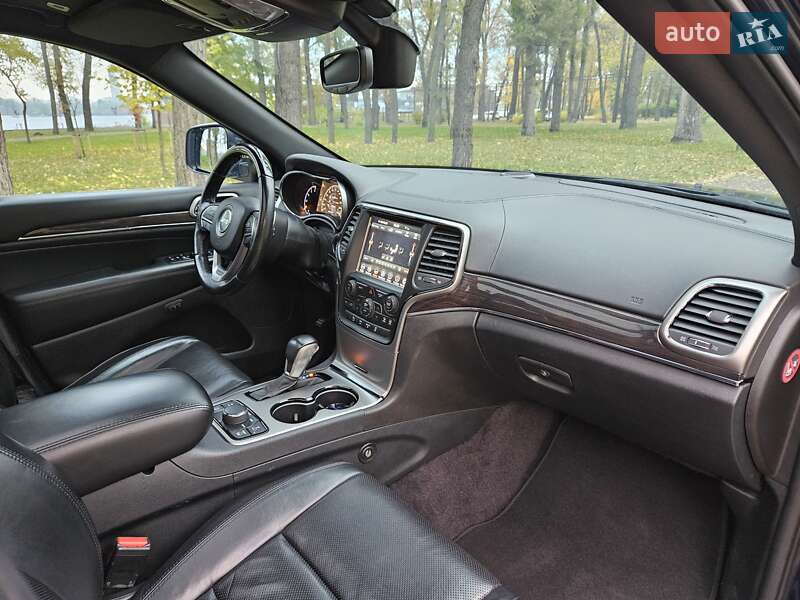 Внедорожник / Кроссовер Jeep Grand Cherokee 2018 в Киеве