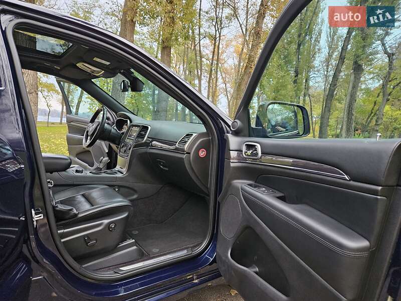 Внедорожник / Кроссовер Jeep Grand Cherokee 2018 в Киеве