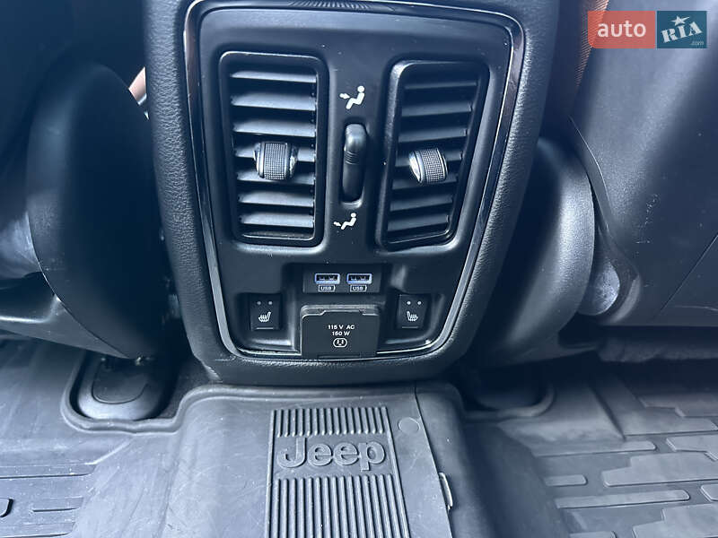 Позашляховик / Кросовер Jeep Grand Cherokee 2020 в Києві фото 40 Позашляховик / Кросовер Jeep Grand Cherokee 2020 в Києві