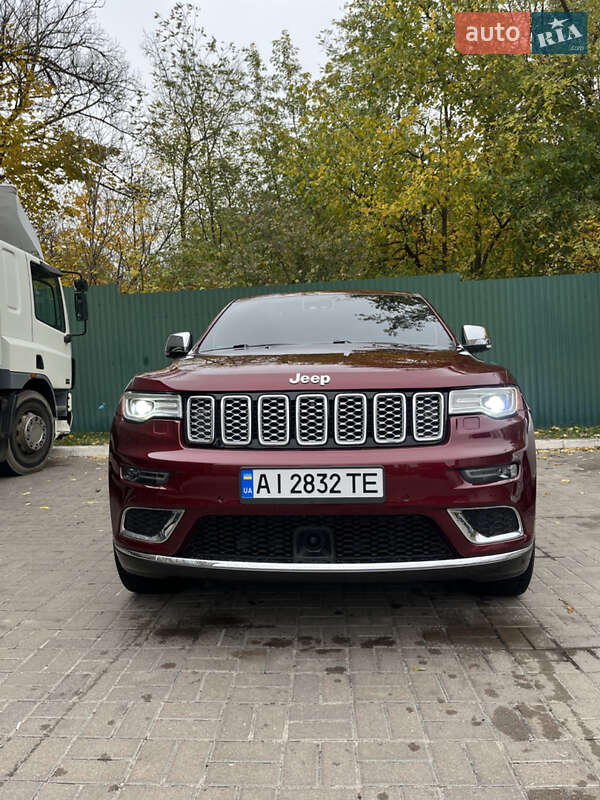 Внедорожник / Кроссовер Jeep Grand Cherokee 2017 в Киеве