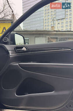 Внедорожник / Кроссовер Jeep Grand Cherokee 2020 в 