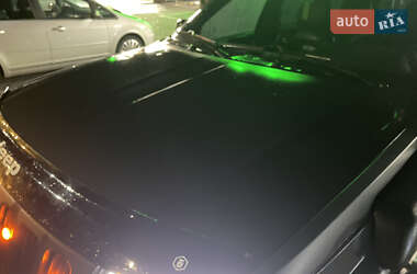 Позашляховик / Кросовер Jeep Grand Cherokee 2000 в 