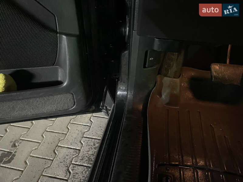 Внедорожник / Кроссовер Jeep Grand Cherokee 2000 в Черновцах