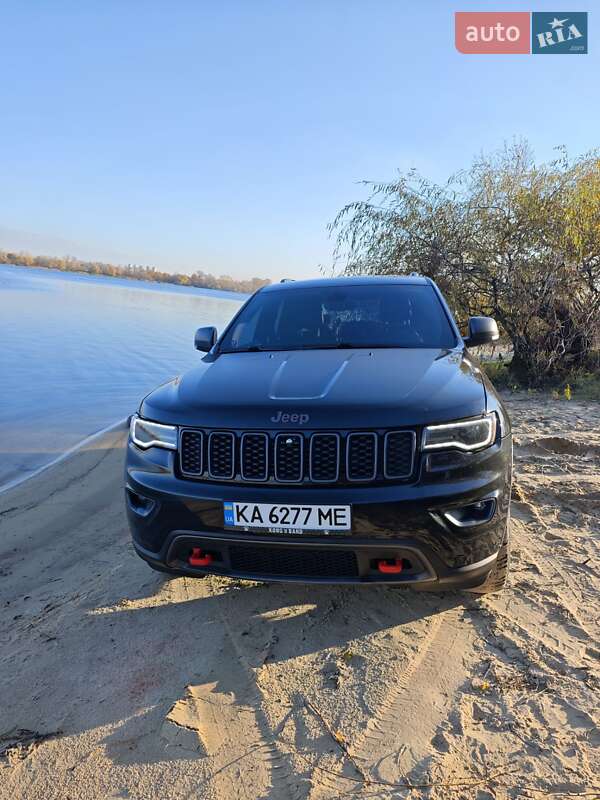 Внедорожник / Кроссовер Jeep Grand Cherokee 2018 в Киеве