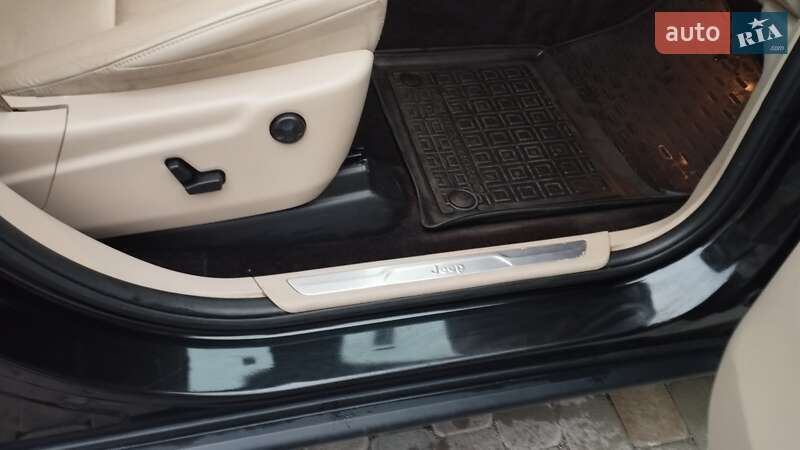 Позашляховик / Кросовер Jeep Grand Cherokee 2016 в Києві фото 13 Позашляховик / Кросовер Jeep Grand Cherokee 2016 в Києві