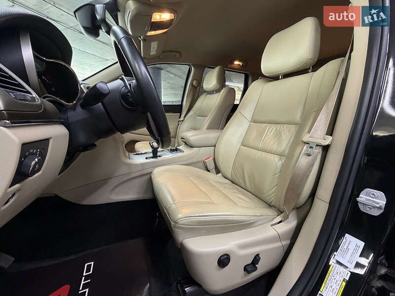 Внедорожник / Кроссовер Jeep Grand Cherokee 2015 в Одессе фото 19 Внедорожник / Кроссовер Jeep Grand Cherokee 2015 в Одессе