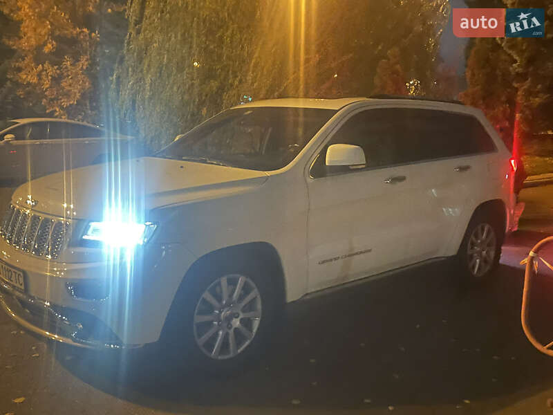 Внедорожник / Кроссовер Jeep Grand Cherokee 2014 в Киеве