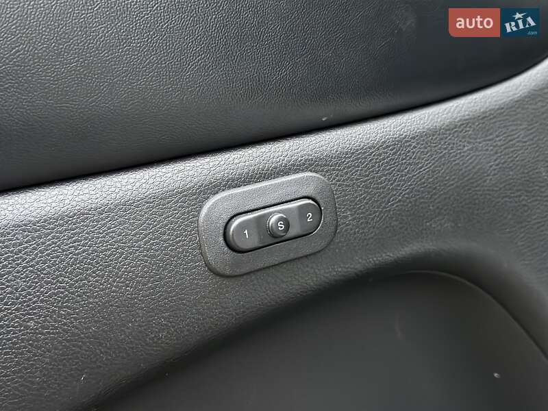 Внедорожник / Кроссовер Jeep Grand Cherokee 2017 в Киеве